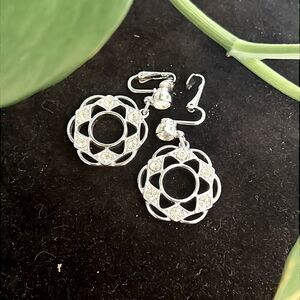 Vintage Sarah Coventry Silver Tone Clip On Earrings